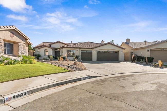 44658 Franklin Ct in La Quinta, CA - Building Photo - Building Photo