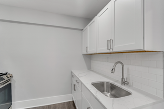 617 Vernon Rd in Philadelphia, PA - Building Photo - Building Photo