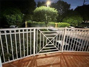 8956 W Flagler St in Miami, FL - Building Photo - Building Photo