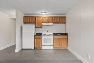 The Villa Apartments in Minneapolis, MN - Building Photo