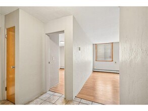 2525 3rd Ave S in Minneapolis, MN - Building Photo - Building Photo