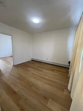 88 Devon Terrace in Kearny, NJ - Building Photo - Building Photo