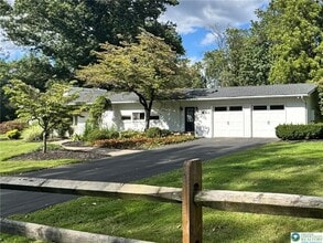 2667 Washington Ln in Bethlehem, PA - Building Photo - Building Photo