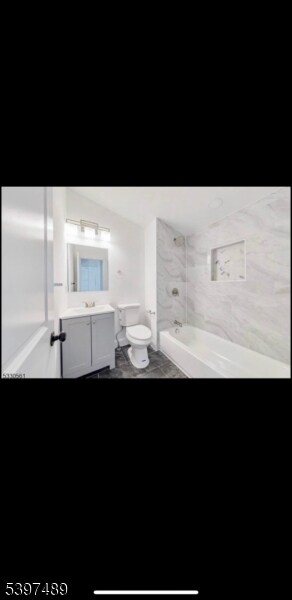 2037 Gless Ave in Union, NJ - Building Photo