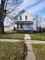 1430 32nd St in Rock Island, IL - Building Photo