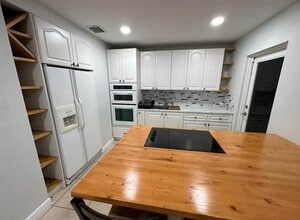 2881 NW 196th Ter in Miami Gardens, FL - Building Photo - Building Photo