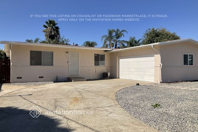 1135 Erica St in Escondido, CA - Building Photo - Building Photo