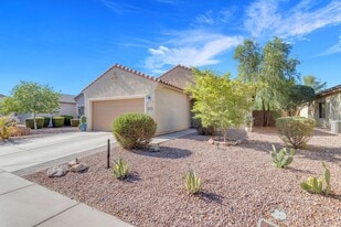 7566 W Congressional Way in Florence, AZ - Building Photo