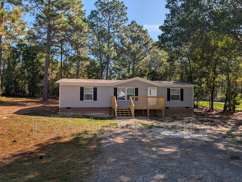 20 Gibbs Rd in Lillington, NC - Building Photo