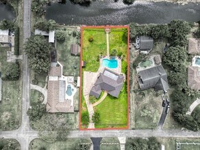 4920 SW 170th Ave in Southwest Ranches, FL - Building Photo - Building Photo