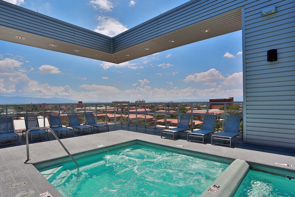 The Pacific and Malibu Tucson, AZ Apartments