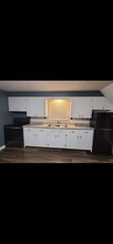 1933 Colfax Ave, Unit #3 in Benton Harbor, MI - Building Photo - Building Photo