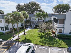 580 Normandy Ln in Delray Beach, FL - Building Photo - Building Photo