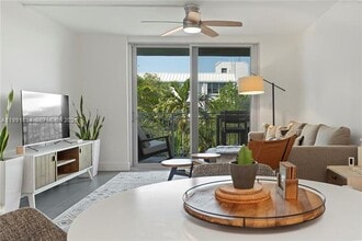 777 NE 62nd St in Miami, FL - Foto de edificio - Building Photo