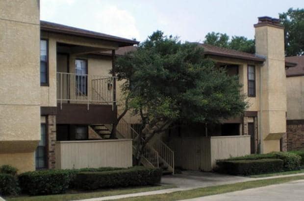 property at 1716 Crest Grove Dr