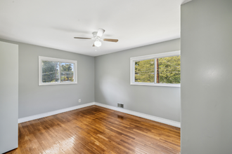 4416 Mahan Rd in Silver Spring, MD - Foto de edificio - Building Photo
