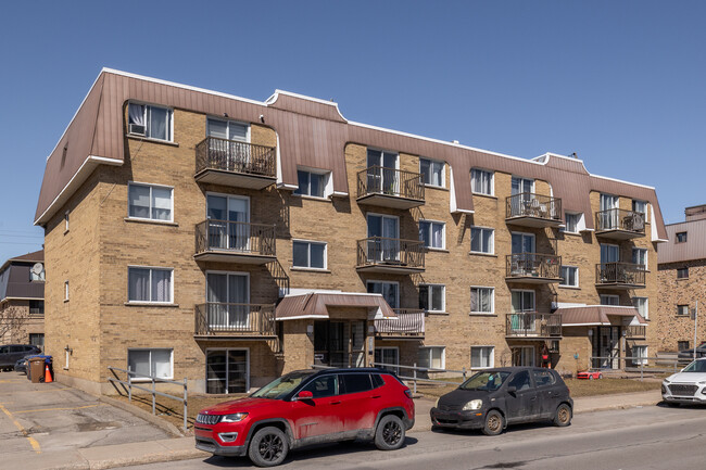 435 De La Concorde Boul O in Laval, QC - Building Photo - Building Photo