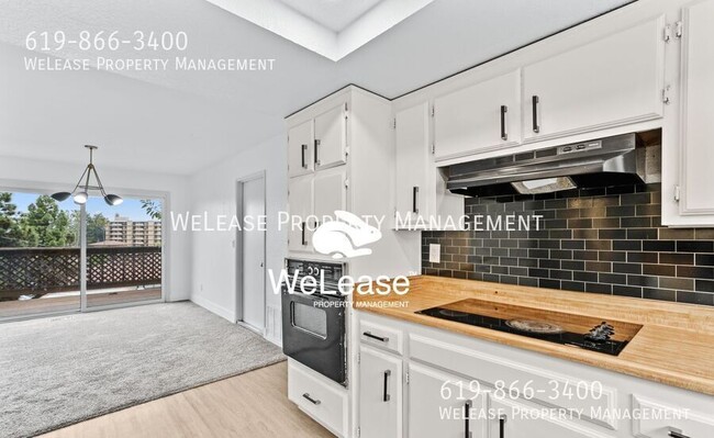 8036 Lemon Ave in La Mesa, CA - Building Photo - Building Photo