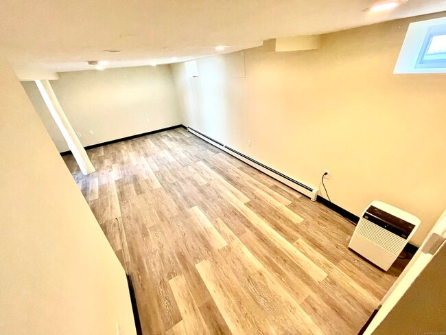 129 Highland Ave in Waterbury, CT - Building Photo - Building Photo