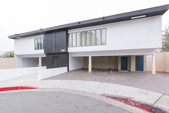 451 Coronado Terrace in Los Angeles, CA - Foto de edificio - Building Photo