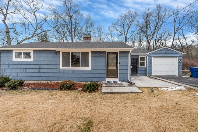 property at 149 Lakeside Blvd E