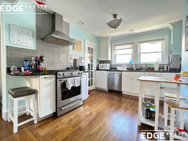 property at 10 Harriet St