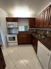 2800 Fiore Way in Delray Beach, FL - Building Photo - Building Photo