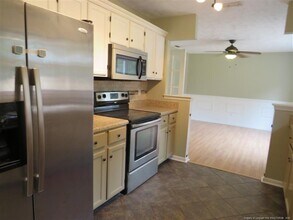 5660 Bauer St in Hope Mills, NC - Building Photo - Building Photo