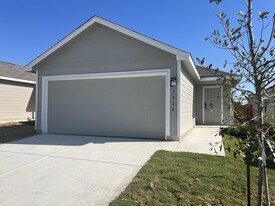 7314 Silos Rdg in San Antonio, TX - Building Photo