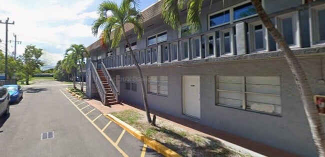 property at 4732 SW 33rd Ave