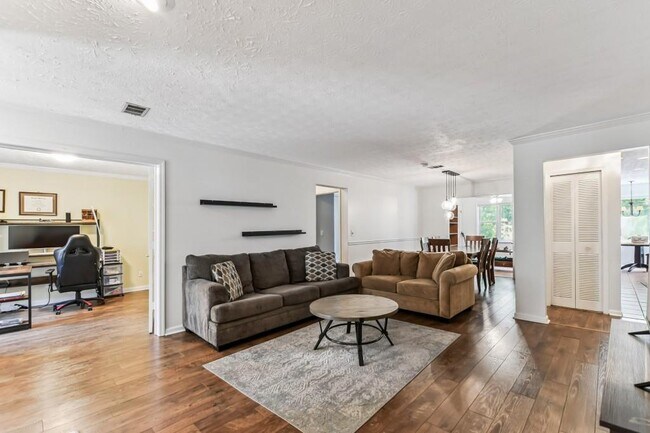 19 Normandy Ct in Atlanta, GA - Building Photo - Building Photo