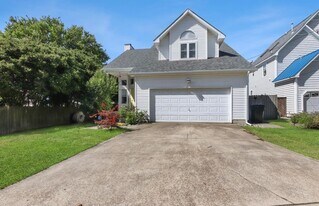 404 Grace Ave in Virginia Beach, VA - Building Photo