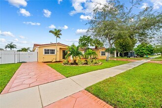 1656 W 80th St in Hialeah, FL - Building Photo - Building Photo