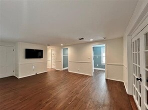 713 Spring St in Granbury, TX - Building Photo - Building Photo