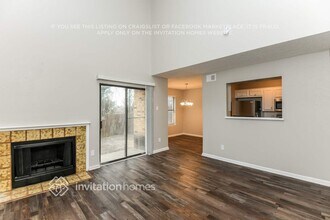 422 Dawn Dr, Unit 131 in Duncanville, TX - Foto de edificio - Building Photo