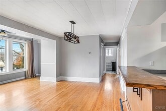 22 Jordan St in Skaneateles, NY - Foto de edificio - Building Photo