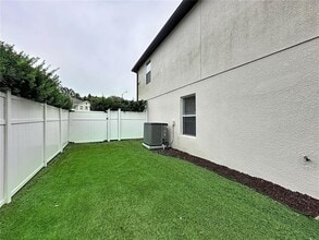 16748 Sunrise Vista Dr in Clermont, FL - Building Photo - Building Photo