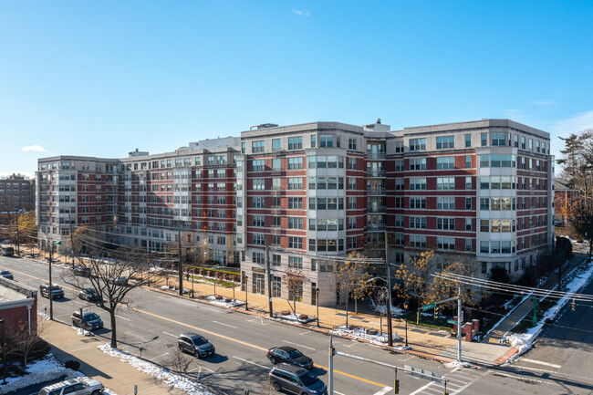 The Residences at Jefferson Place in White Plains, NY - Foto de edificio - Building Photo