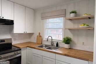 1065 Nelson St in Jackson, GA - Building Photo - Building Photo