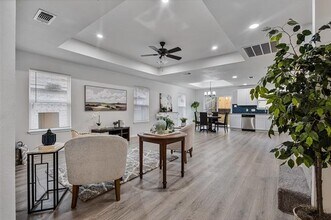 1009 N Barrett Ave in Denison, TX - Building Photo - Building Photo