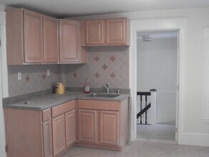 95 Boylston St, Unit 3 in Brookline, MA - Building Photo - Building Photo