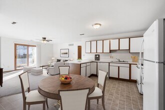 Fairfield Apartments in Elkhorn, WI - Building Photo - Building Photo