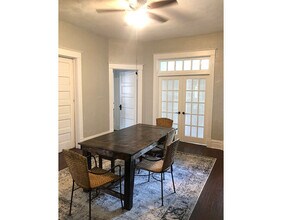 1507 W Callender Ave, Unit Unit B in Peoria, IL - Building Photo - Building Photo