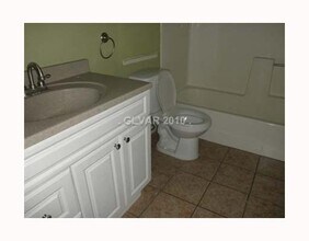 5650 Sea Breeze Ave in Las Vegas, NV - Building Photo - Building Photo