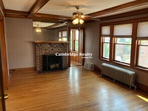 93 Hillside Rd, Unit 2 in Watertown, MA - Building Photo - Building Photo