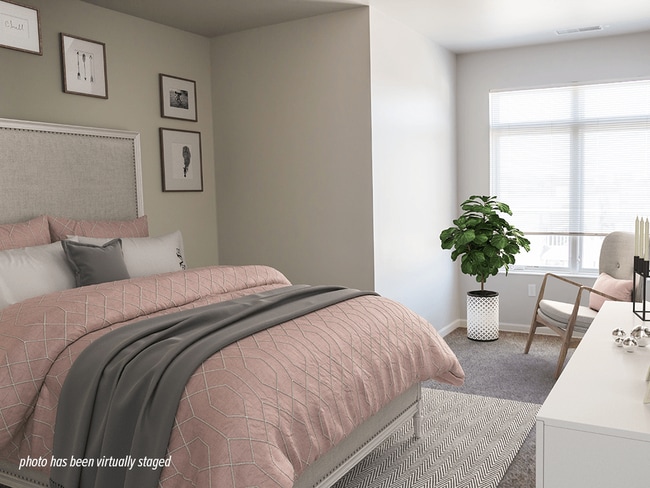 The Plaza in Minot, ND - Building Photo - Building Photo