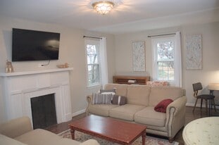 2516 Derwent Dr SW in Roanoke, VA - Building Photo