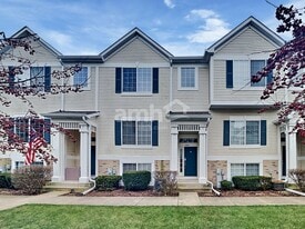 148 Enclave C in Bolingbrook, IL - Building Photo