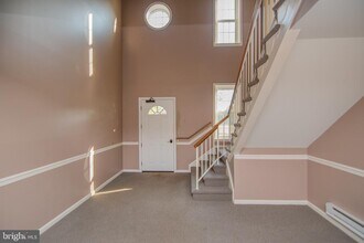 12913 Lee Jackson Mem Hwy-Unit -A in Fairfax, VA - Building Photo - Building Photo