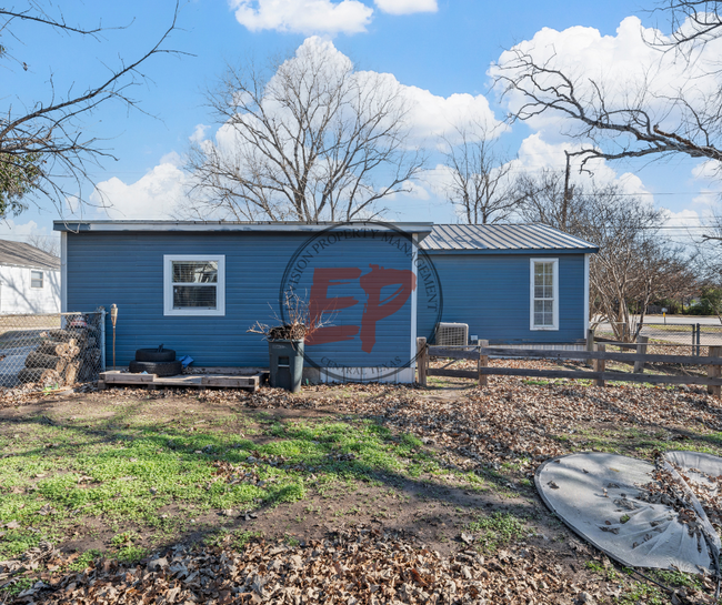 904 Robinson Dr in Robinson, TX - Building Photo - Building Photo